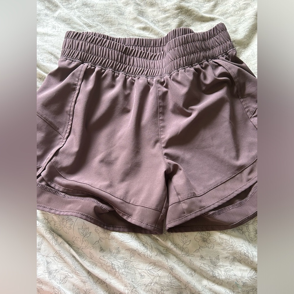 Kohls athletic shorts; XS/small ; barley worn